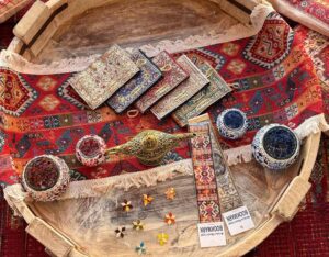 Geburtstagsgruppe im Mosaiklampen-Workshop im Orient Art Studio Berlin
